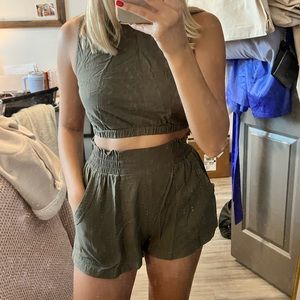 Hunter green linen shorts